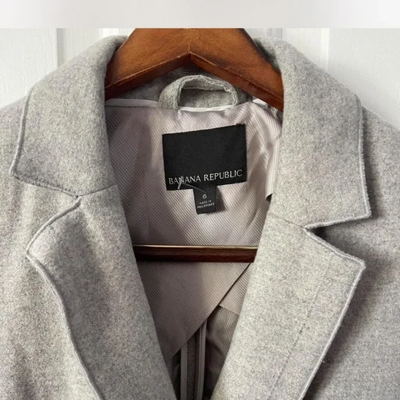 Banana Republic Classic Gray Trench Coat - Picture 3 of 13